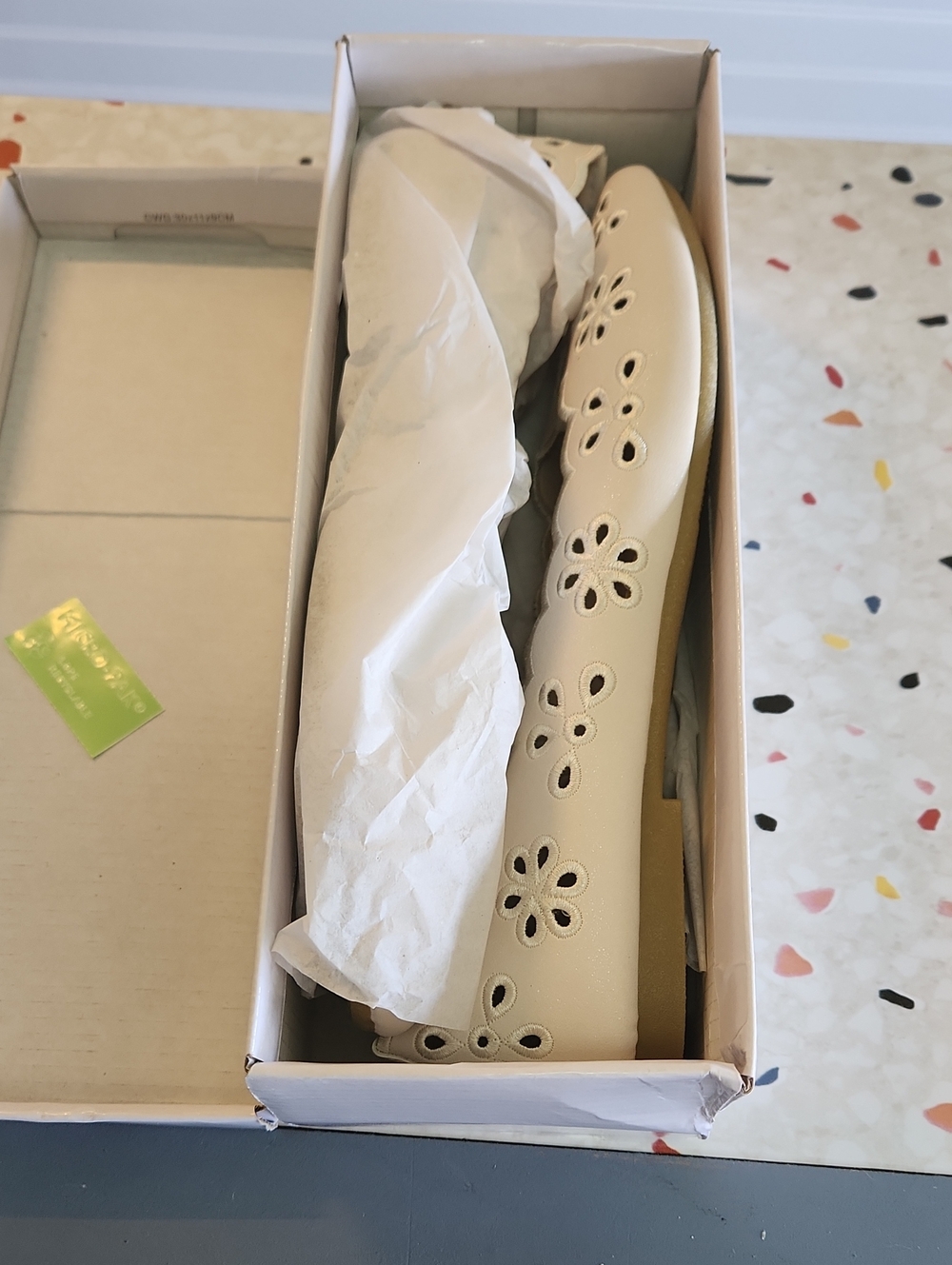 Women's Cream Floral Cutout Ballet Flats